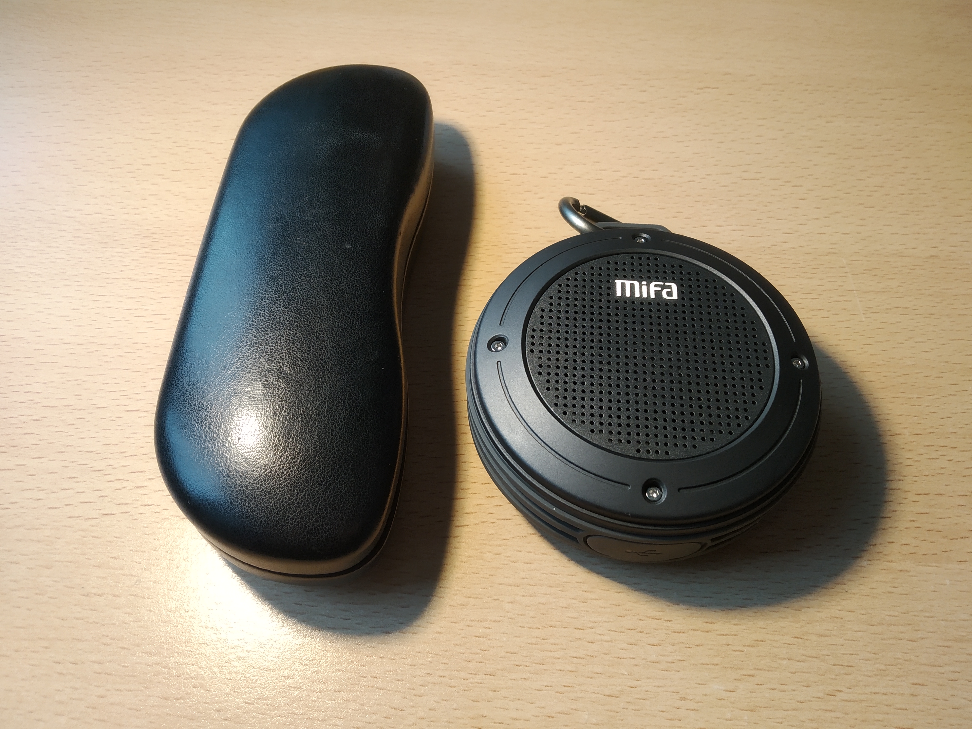 Bluetooth reproduktor Mifa F10